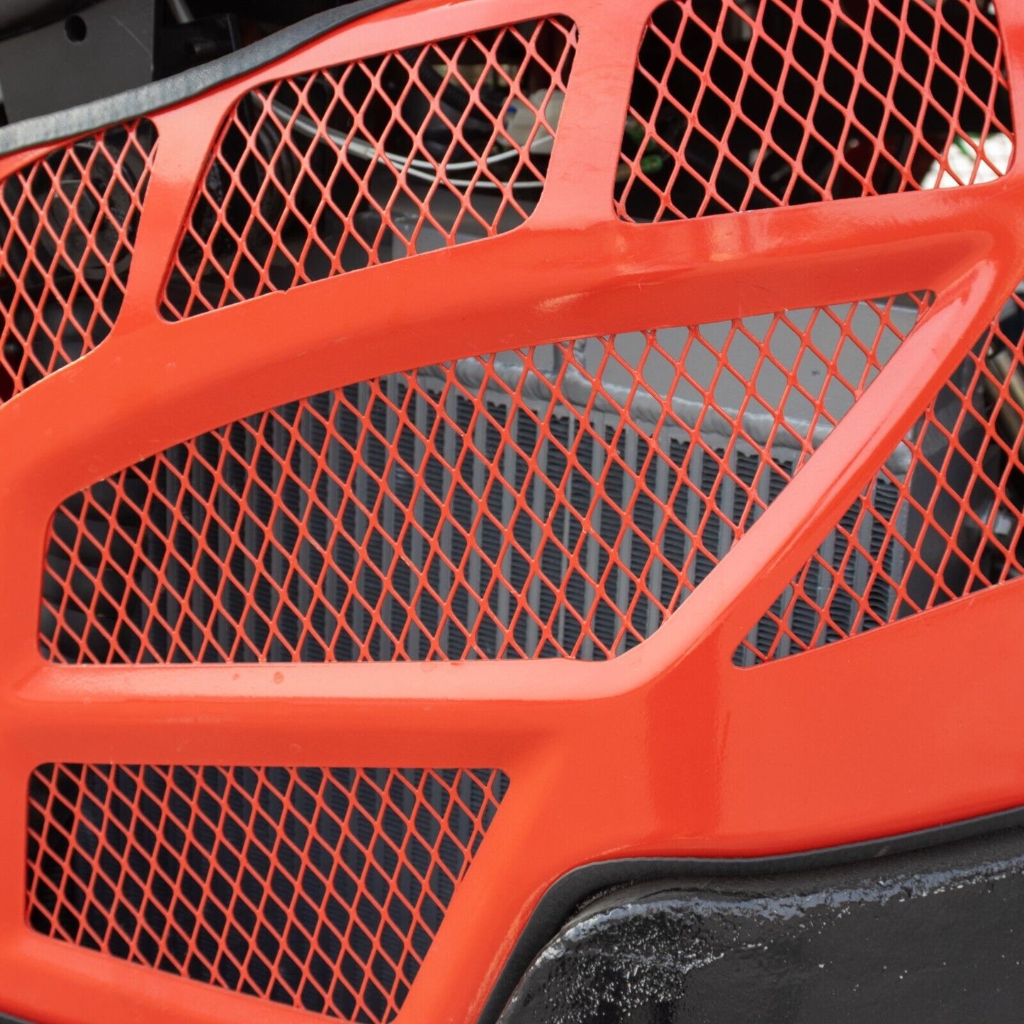 Mini Excavator – 4,000 lbs Kubota D902 Diesel Engine