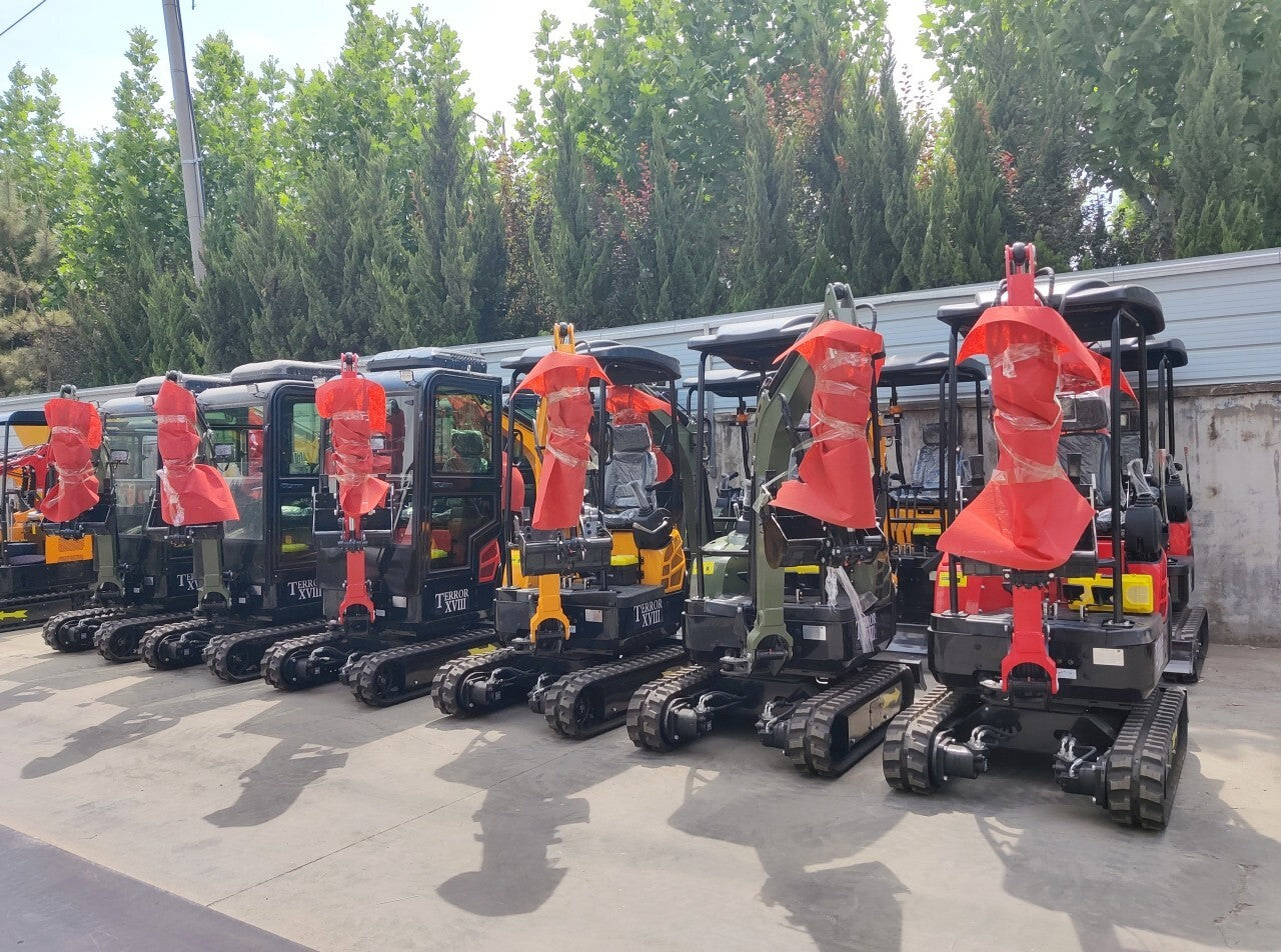 2 Ton New Mini Excavator Digger Tractor, EPA certified KUBOTA D902 Diesel Engine