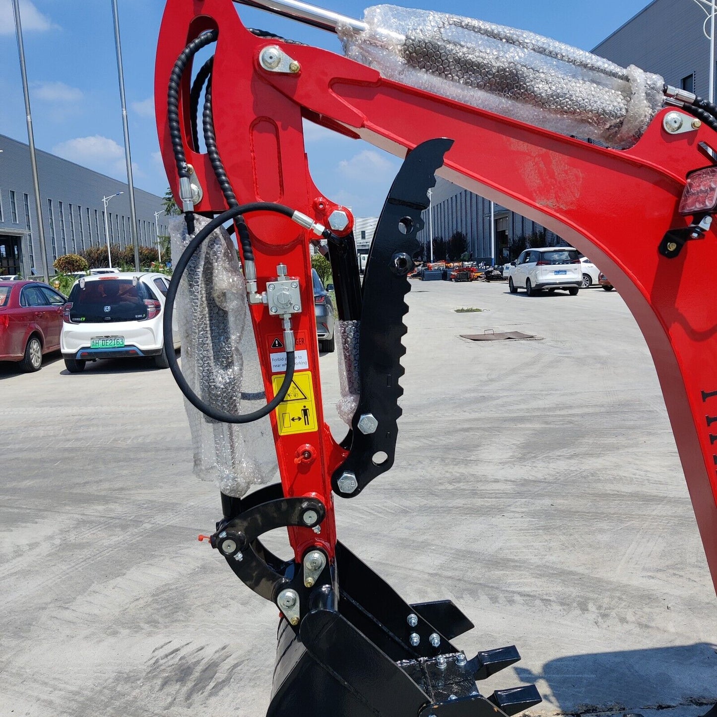 2 Ton New Mini Excavator Digger Tractor, EPA certified KUBOTA D902 Diesel Engine
