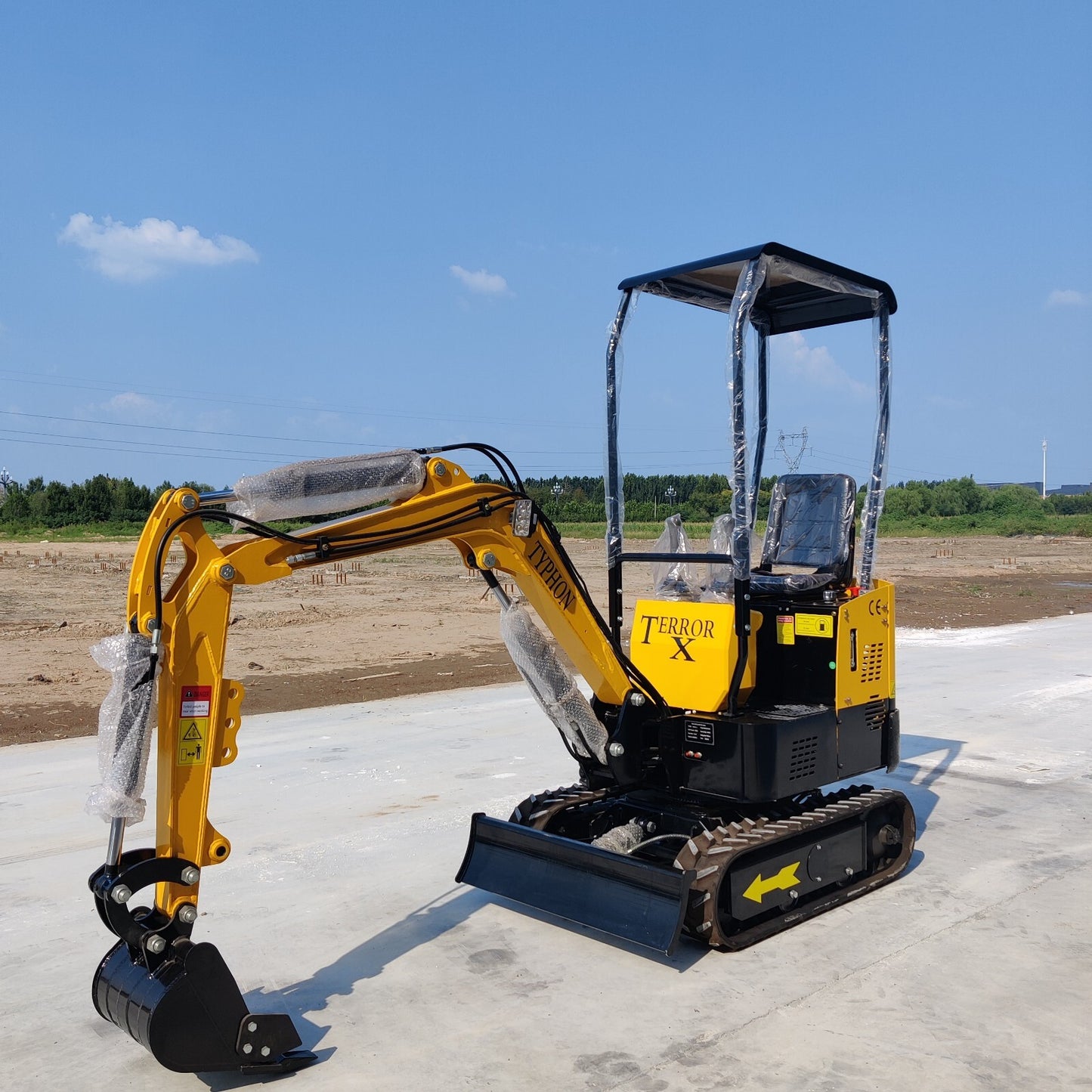 TYPHON Terror X STORM 1 Ton Gas Mini Excavator – EPA Certified