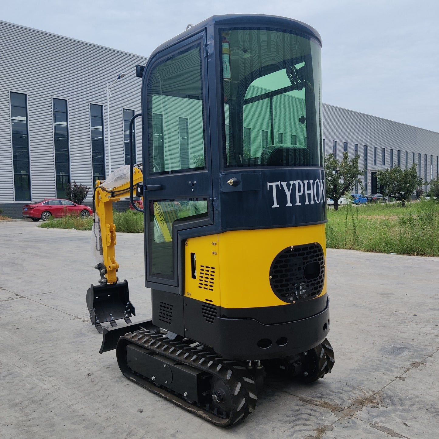 TYPHON Terror X 1.15 Ton Mini Excavator – 13.5HP Gas Track Crawler Digger with EPA Certification
