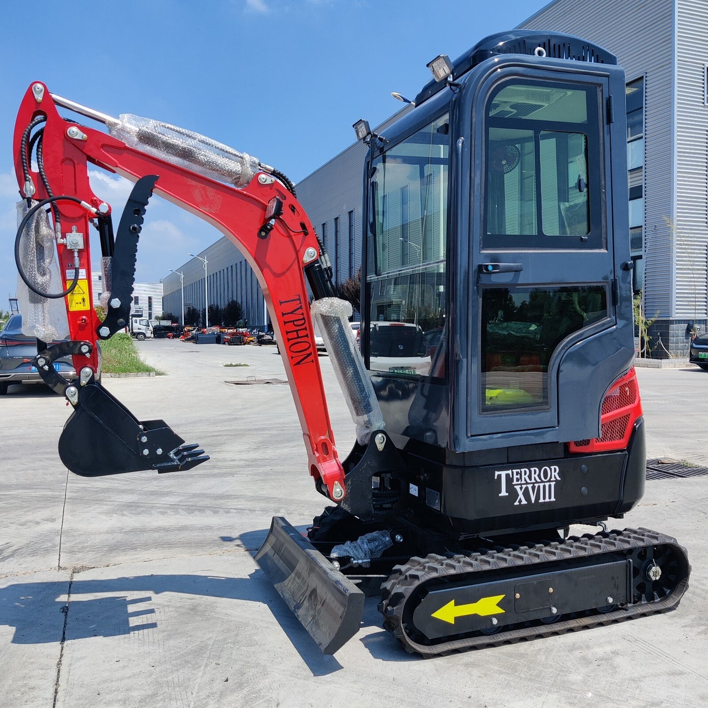2 Ton New Mini Excavator Digger Tractor, EPA certified KUBOTA D902 Diesel Engine