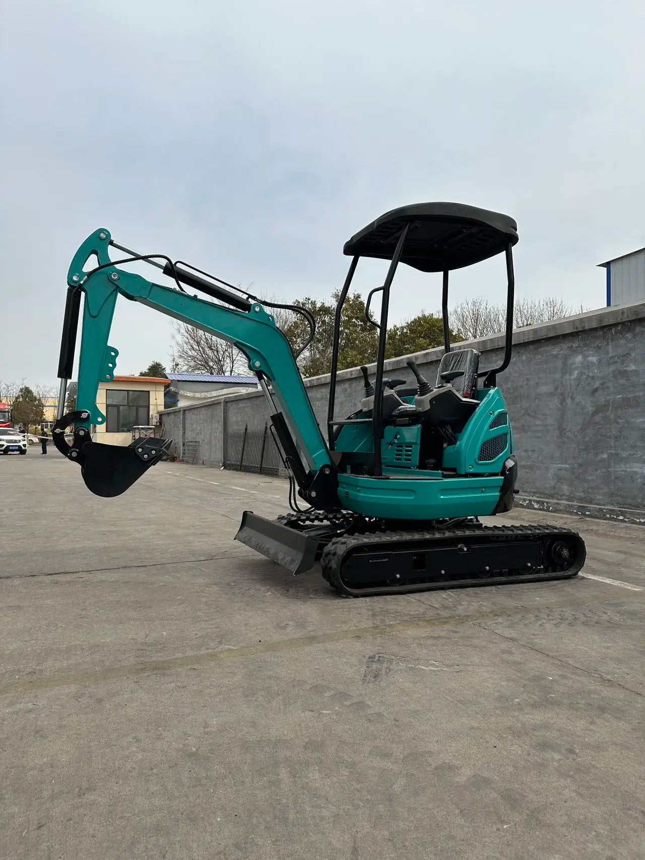 2–2.5 Ton Mini Excavator – Kubota Engine Diesel Digger, CE/EPA Certified, 30HP